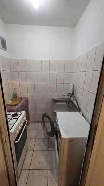 Titan, Postavarului,