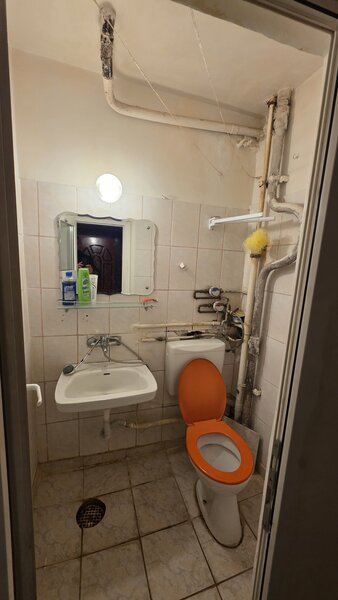 Titan, Postavarului,